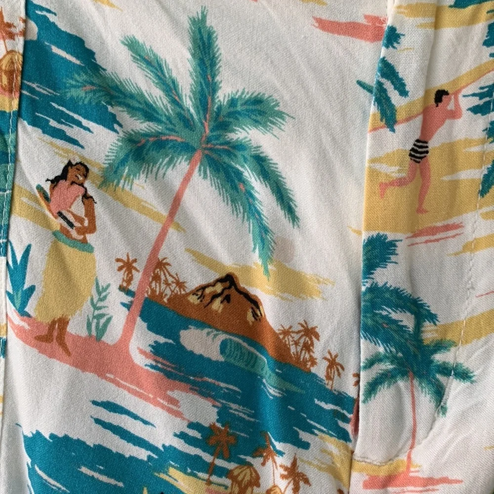 ROXY| NWOT Tropical Print Shorts with Tie Waist